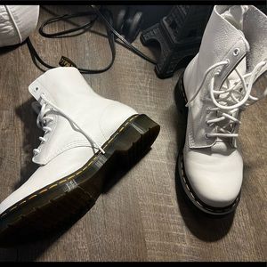 Dr martens pascal boots
